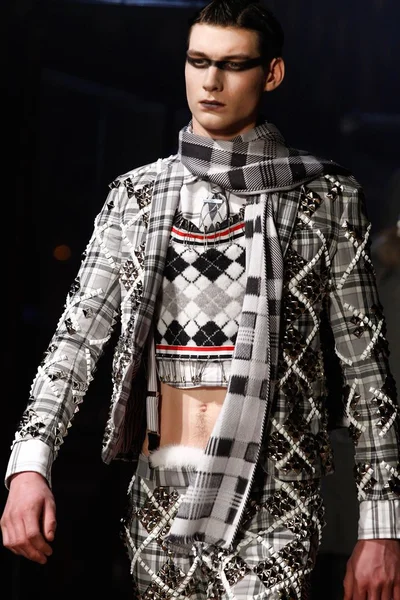 Look 65